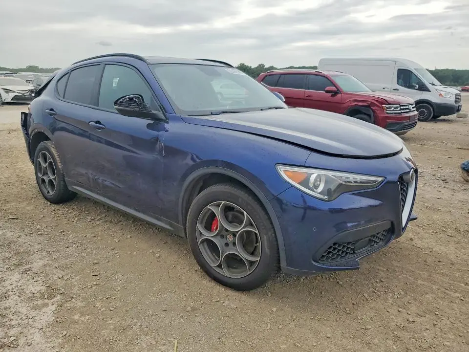 2018 ALFA ROMEO STELVIO TI SPORT  
