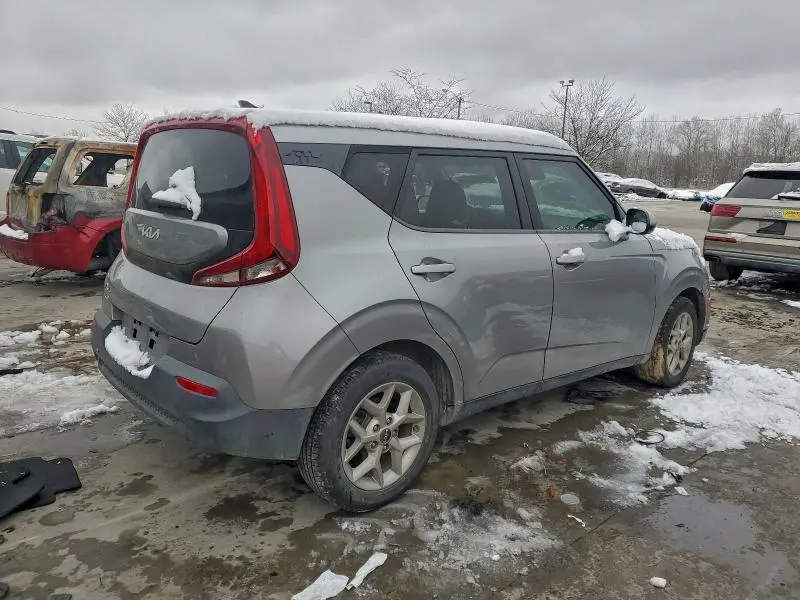 2022 KIA SOUL LX  