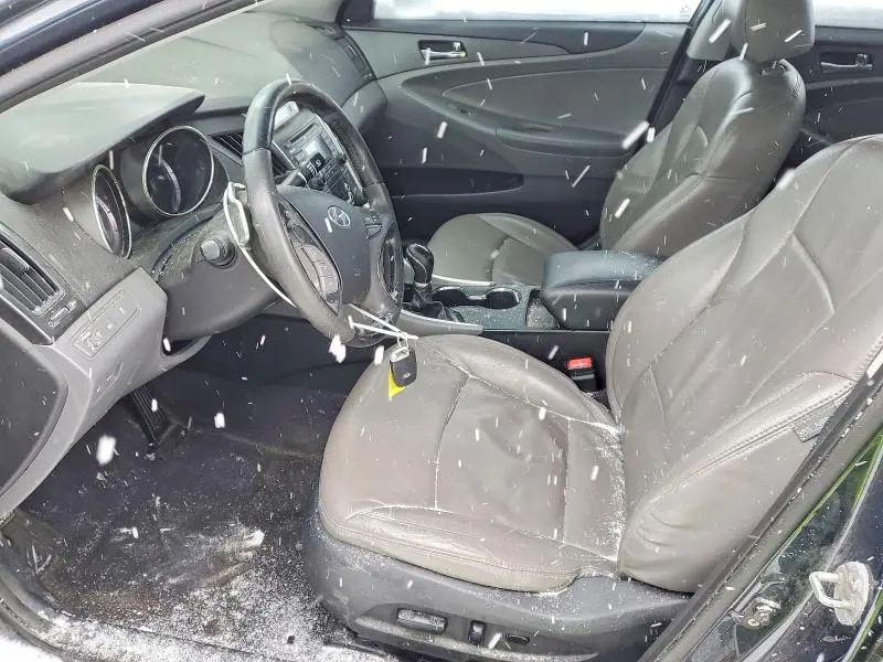 2011 HYUNDAI SONATA SE  