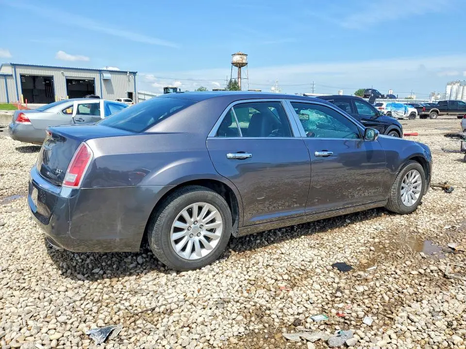 2013 CHRYSLER 300   