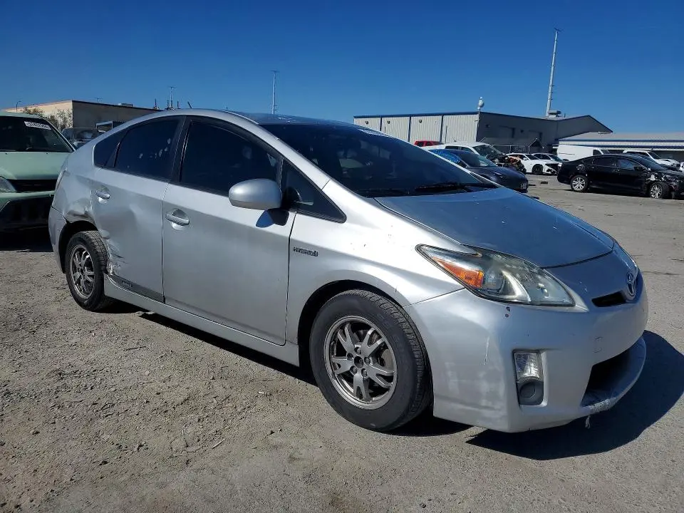 2010 TOYOTA PRIUS II  