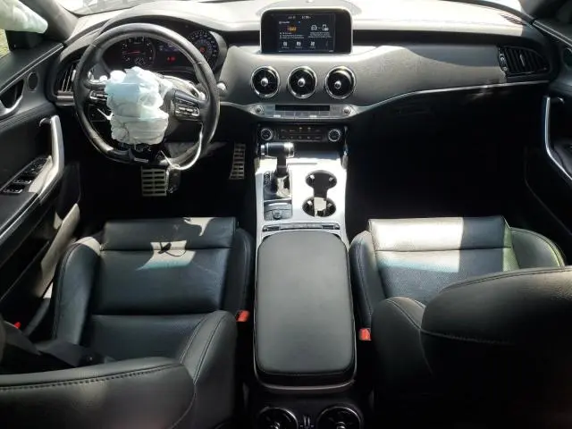 2019 KIA STINGER GT  