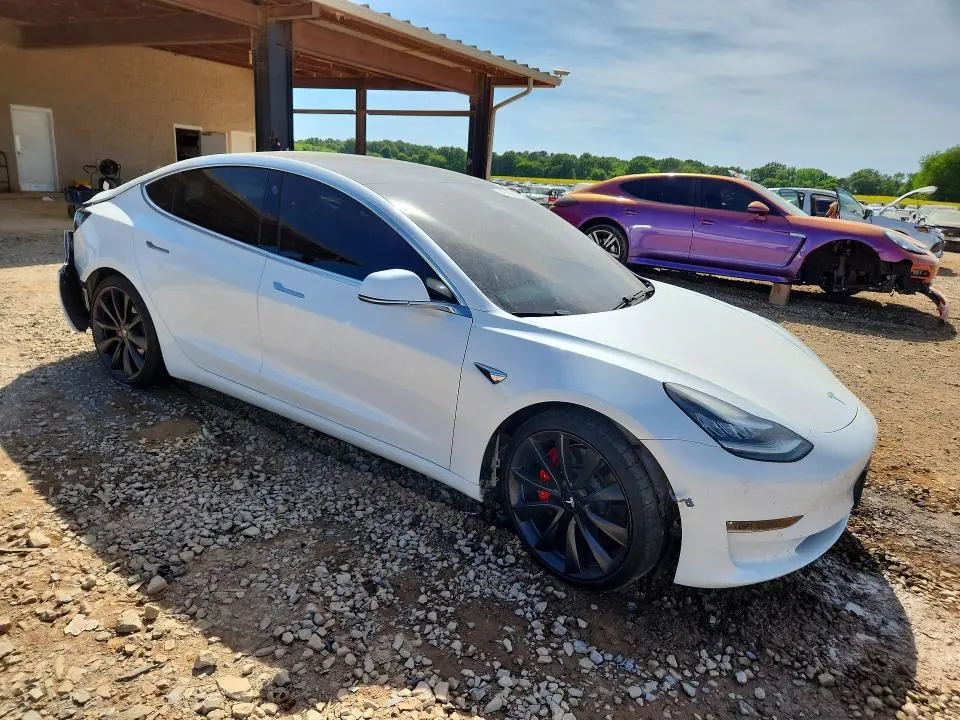 2020 TESLA MODEL 3   