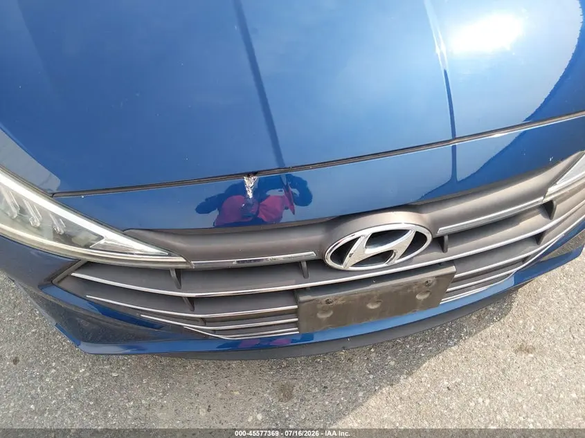 2019 HYUNDAI ELANTRA SE