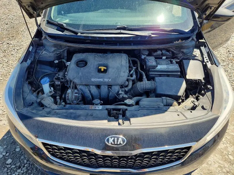 2017 KIA FORTE LX  
