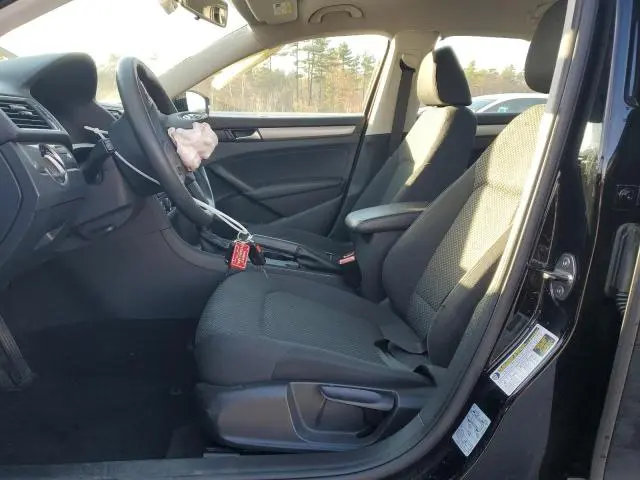 2013 VOLKSWAGEN PASSAT S  