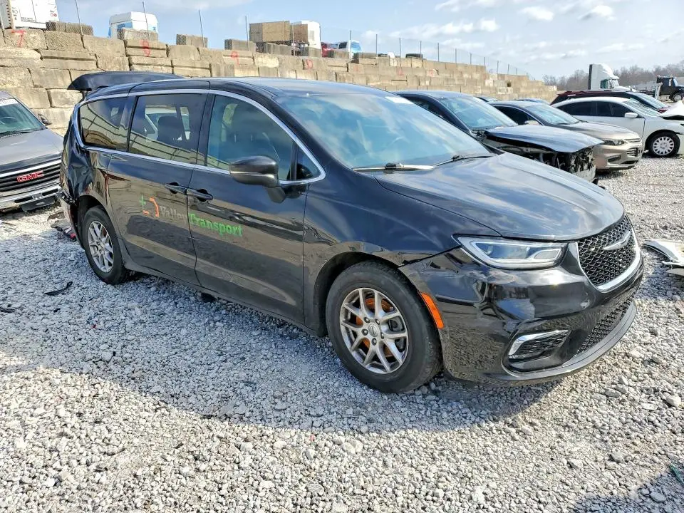 2023 CHRYSLER PACIFICA TOURING  