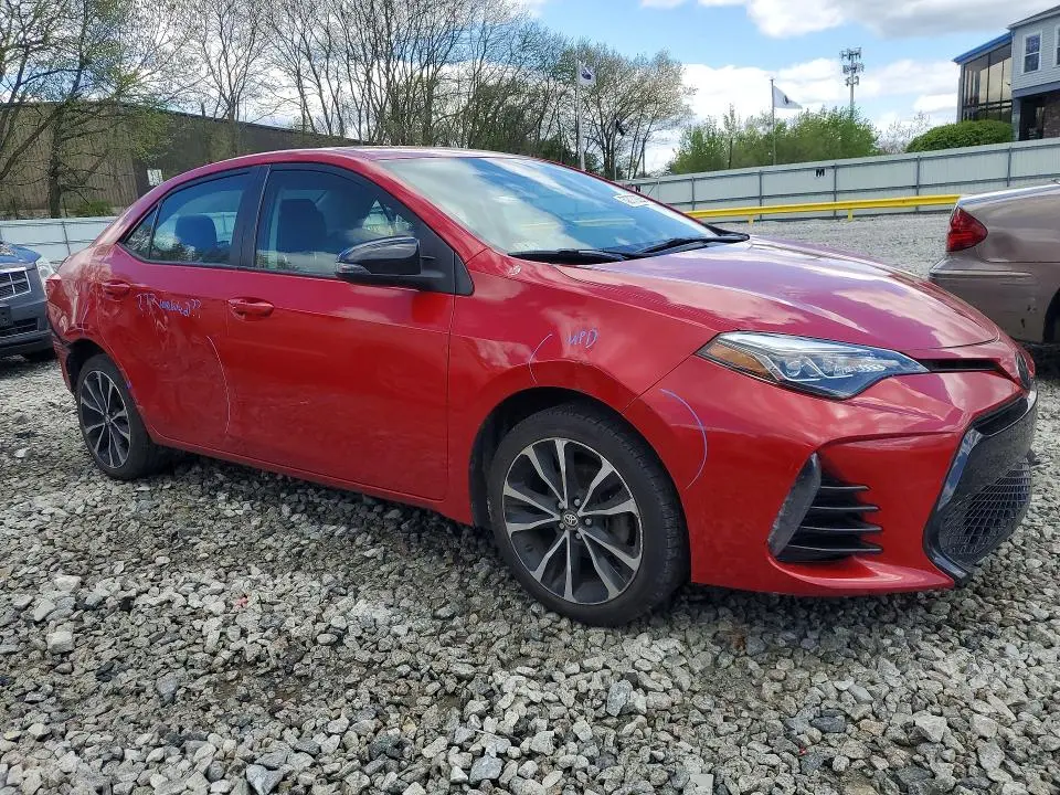 2019 TOYOTA COROLLA SE  