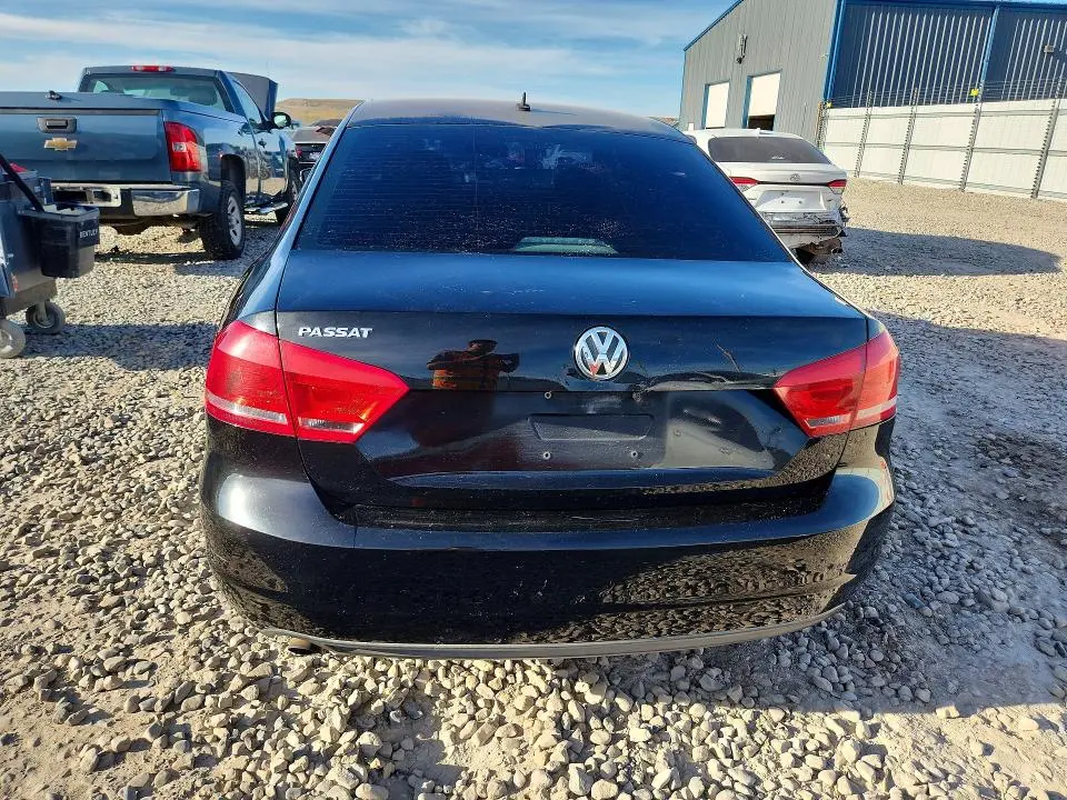 2013 VOLKSWAGEN PASSAT S  