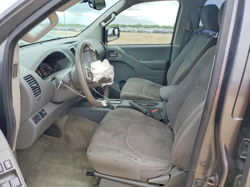 2016 NISSAN FRONTIER SV  