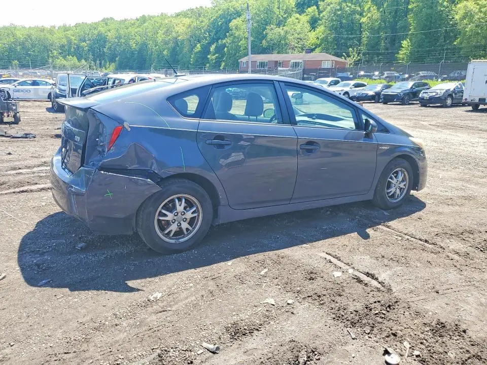 2011 TOYOTA PRIUS TWO  
