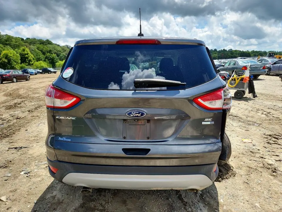 2015 FORD ESCAPE SE  