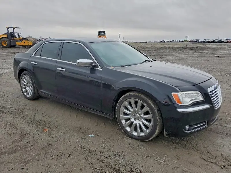 2013 CHRYSLER 300   