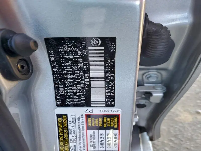 2017 TOYOTA CAMRY LE  