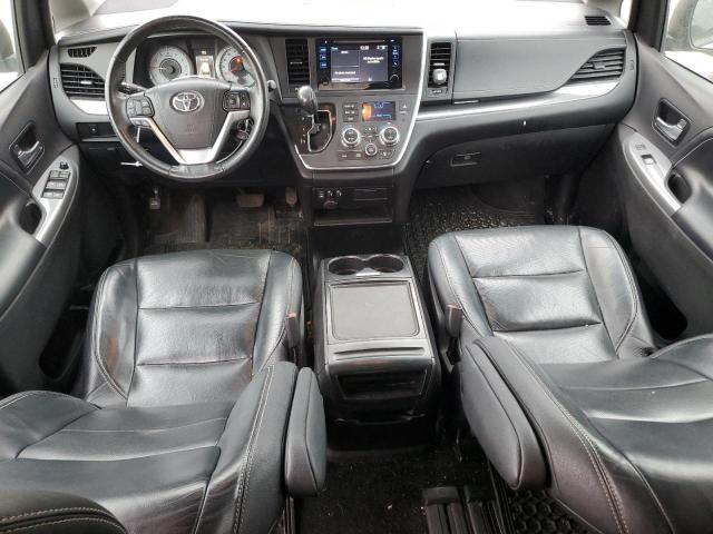 2017 TOYOTA SIENNA SE