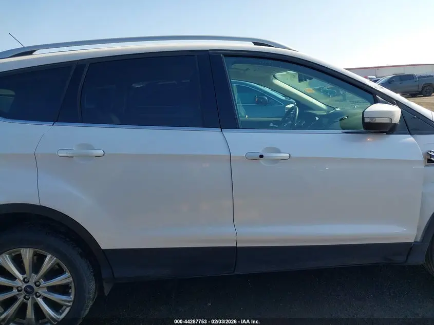 2017 FORD ESCAPE TITANIUM