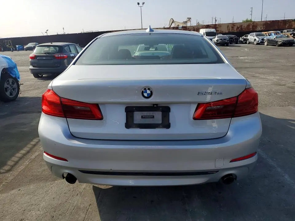 2018 BMW 530E   