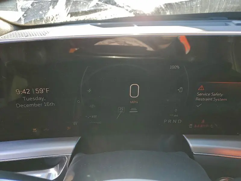 2024 CADILLAC LYRIQ LUXURY  