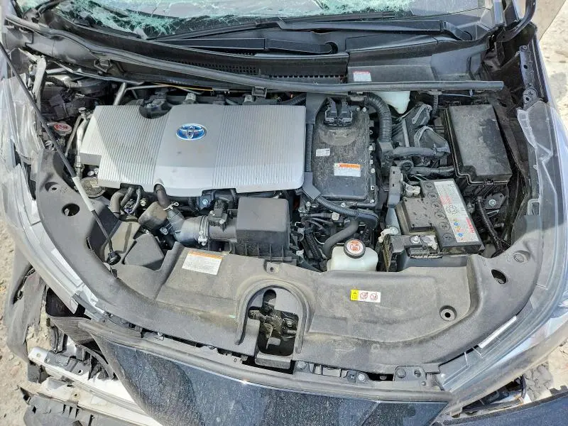 2022 TOYOTA PRIUS LE  