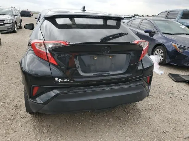 2021 TOYOTA C-HR XLE  