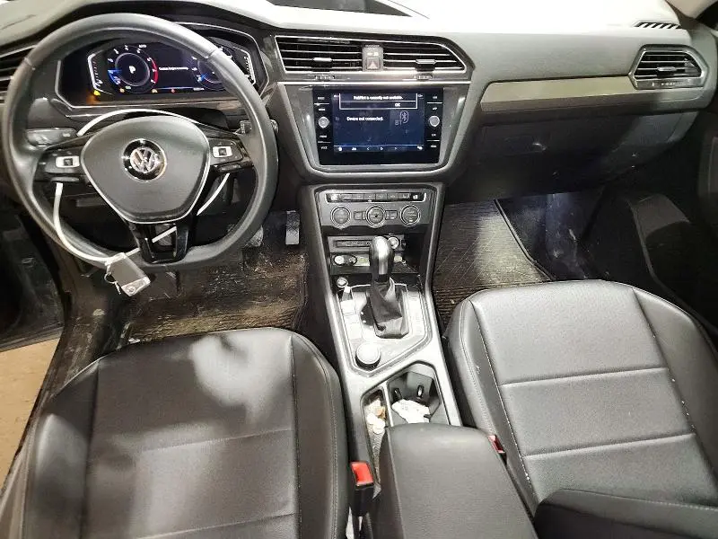 2020 VOLKSWAGEN TIGUAN SE  