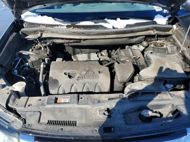 2017 MITSUBISHI OUTLANDER SE  