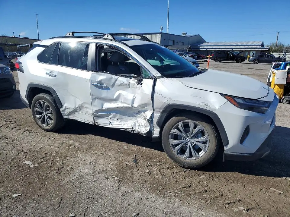 2024 TOYOTA RAV4 LIMITED  