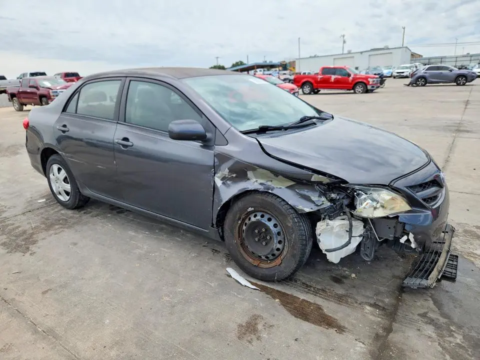 2011 TOYOTA COROLLA LE  
