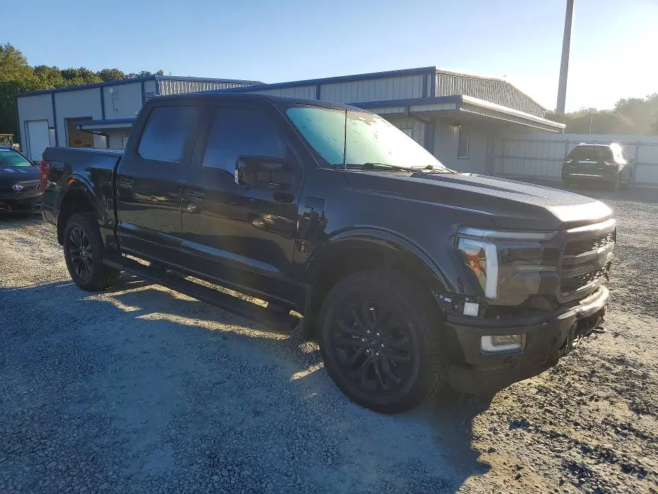 2024 FORD F150 LARIAT  