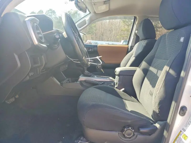 2017 TOYOTA TACOMA SR5 V6  