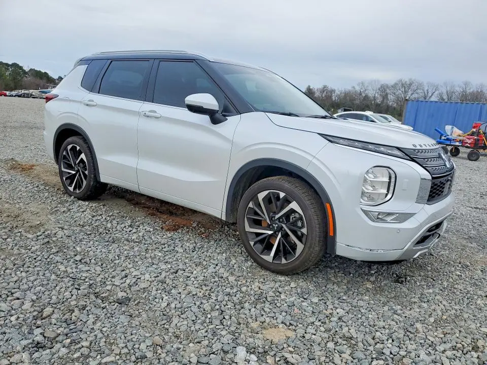 2023 MITSUBISHI OUTLANDER SEL  