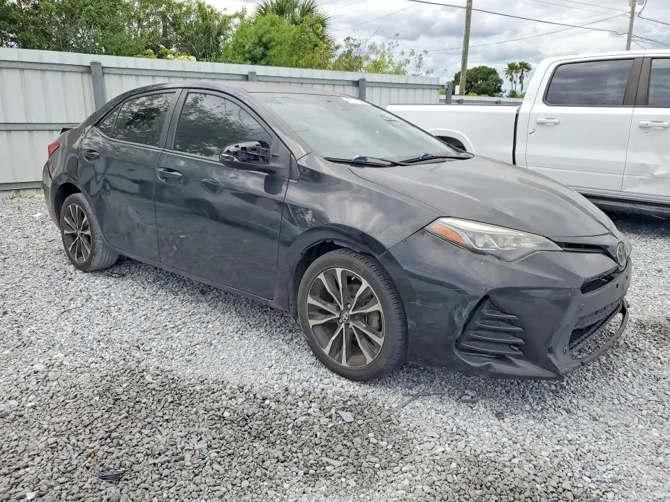 2017 TOYOTA COROLLA SE  