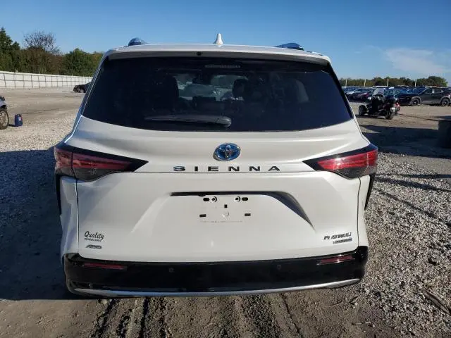 2024 TOYOTA SIENNA LIMITED  