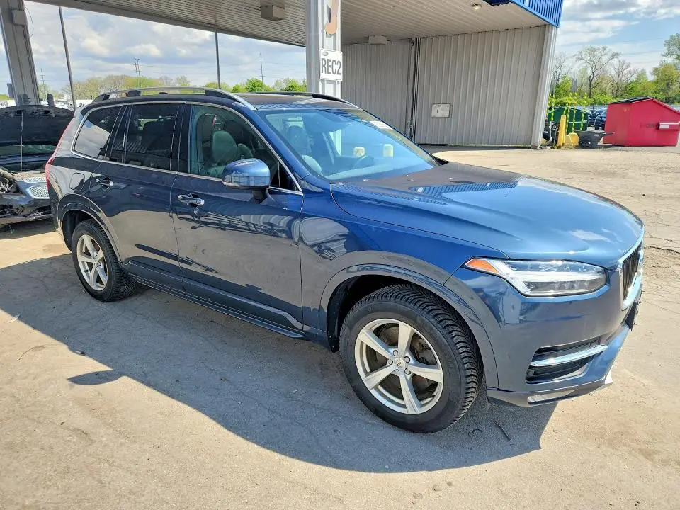 2018 VOLVO XC90 T5  