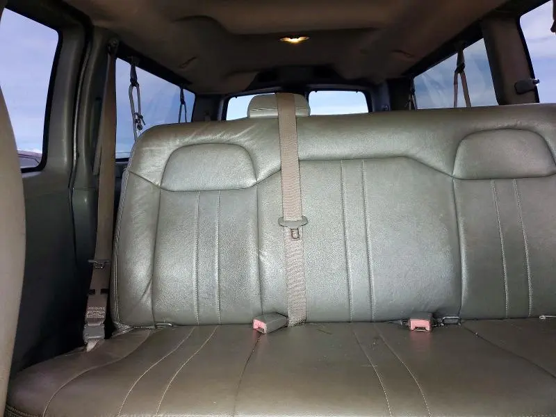2013 GMC SAVANA G3500 LS  