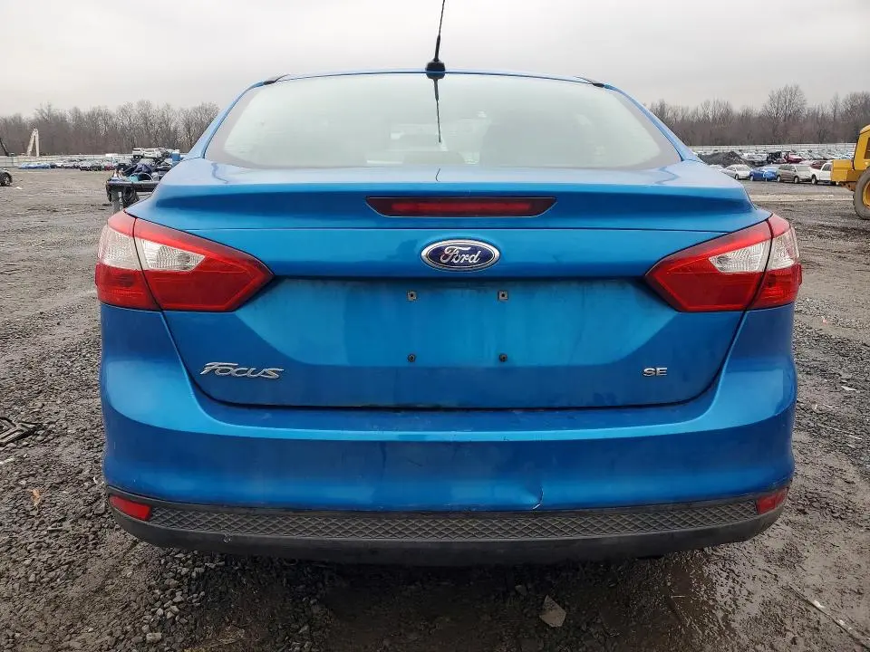 2014 FORD FOCUS SE  