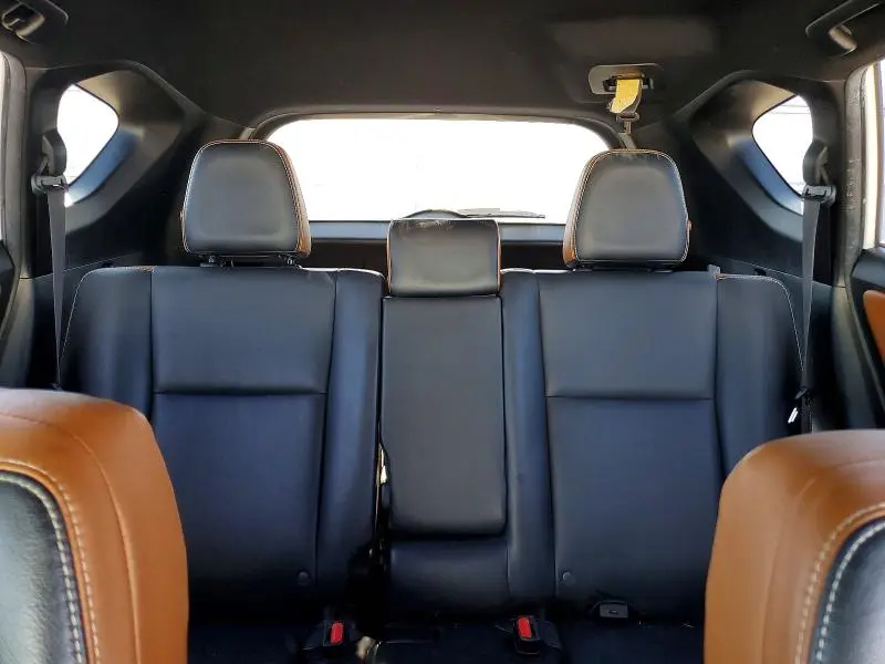 2016 TOYOTA RAV4 SE  