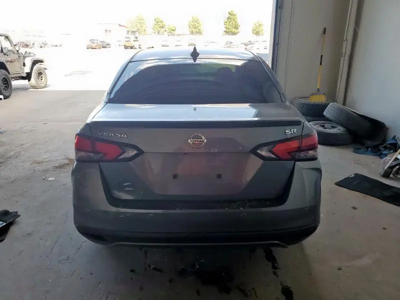 2021 NISSAN VERSA SR  