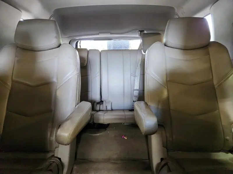 2016 CADILLAC ESCALADE LUXURY  