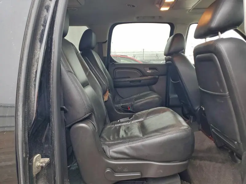 2012 CADILLAC ESCALADE ESV LUXURY  