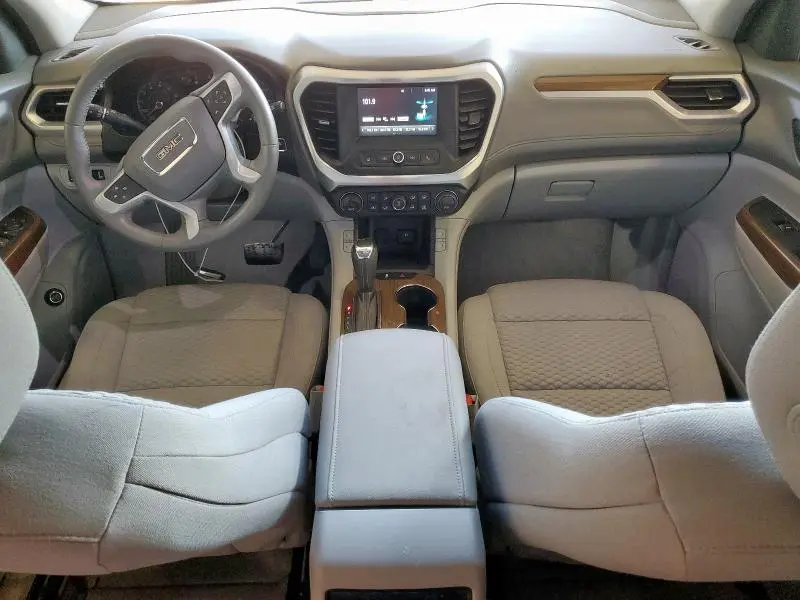 2017 GMC ACADIA SLE  
