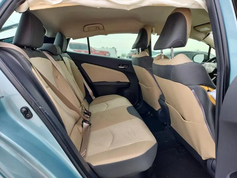 2017 TOYOTA PRIUS THREE  