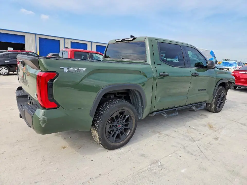 2023 TOYOTA TUNDRA SR5  