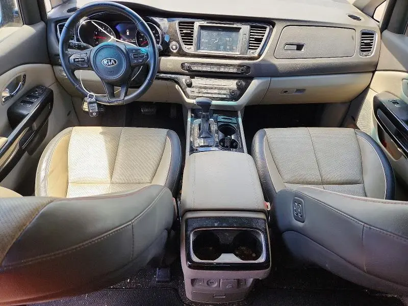2018 KIA SEDONA SX  
