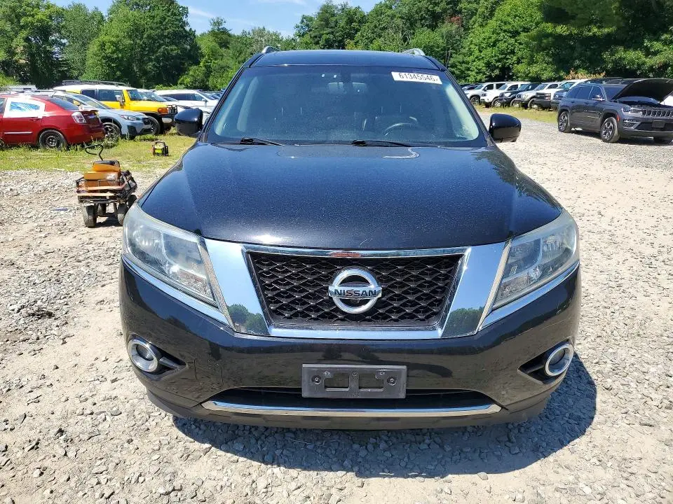 2016 NISSAN PATHFINDER SL  