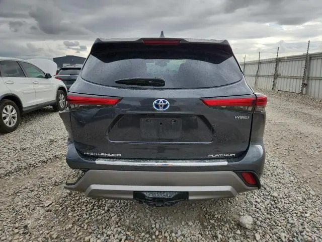 2022 TOYOTA HIGHLANDER HYBRID PLATINUM  
