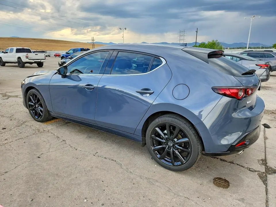 2022 MAZDA 3 PREMIUM  