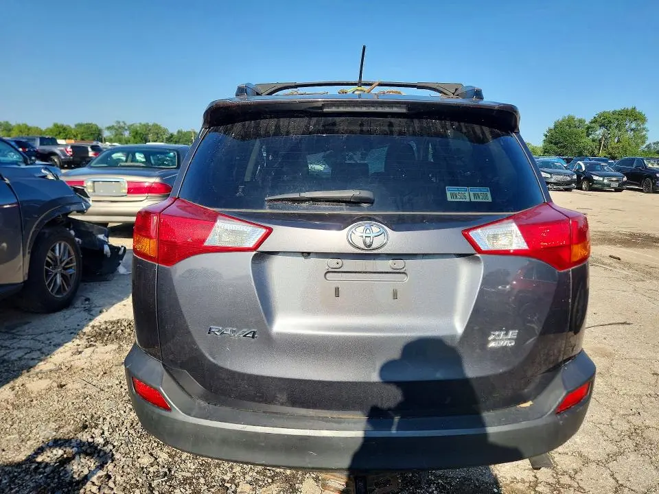 2015 TOYOTA RAV4 XLE  