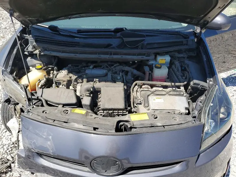2010 TOYOTA PRIUS III  