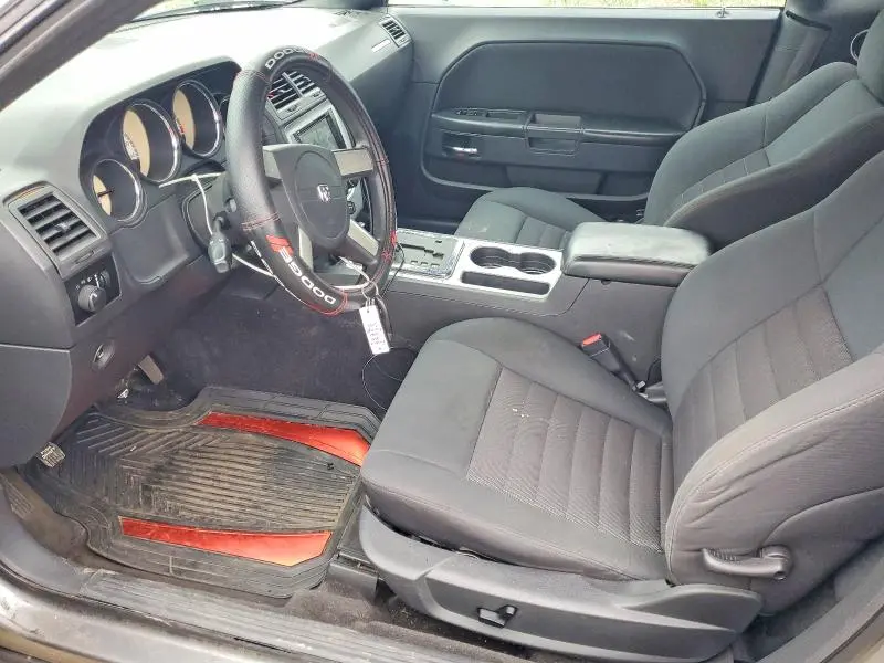 2010 DODGE CHALLENGER SE  